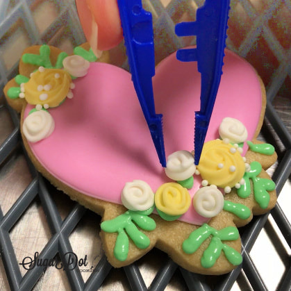 Tweezers for placing sugar pearls, large sprinkles and royal icing  transfers - Sugar Cookie and Cake Decorating Tools for pick up in  Frederick, Maryland