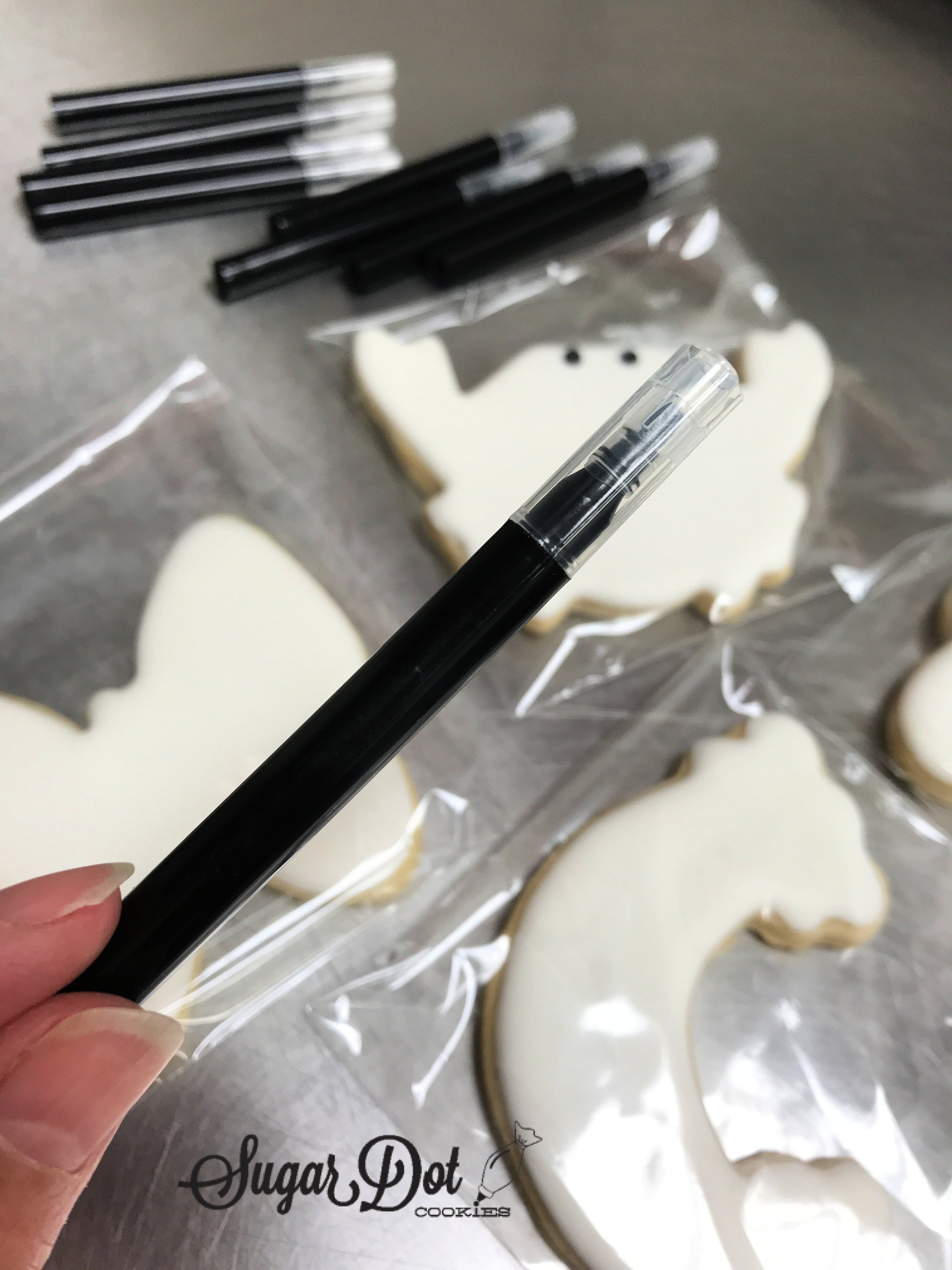 Mini Black Edible Markers for cookies and cakes - royal icing